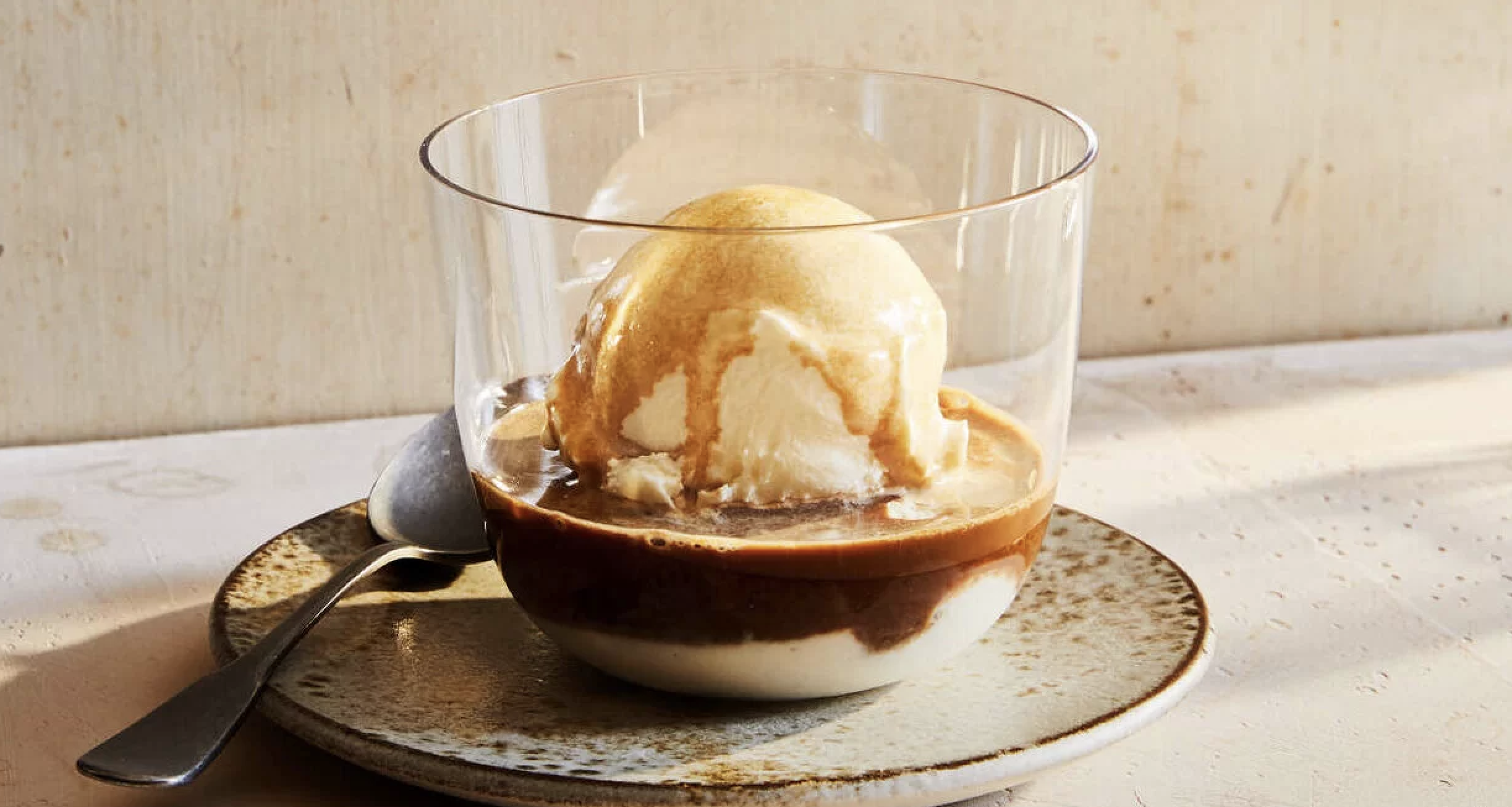 آفوگاتو چیست؟ + طرز تهیه آفوگاتو