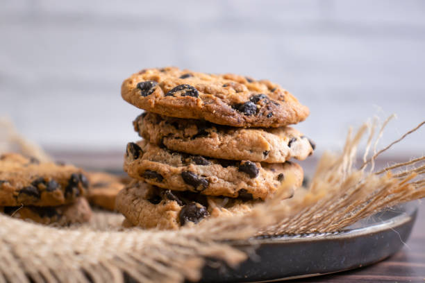 ۱. کوکی رژیمی موز و جو دوسر (بدون آرد، بدون شکر، بدون لبنیات)